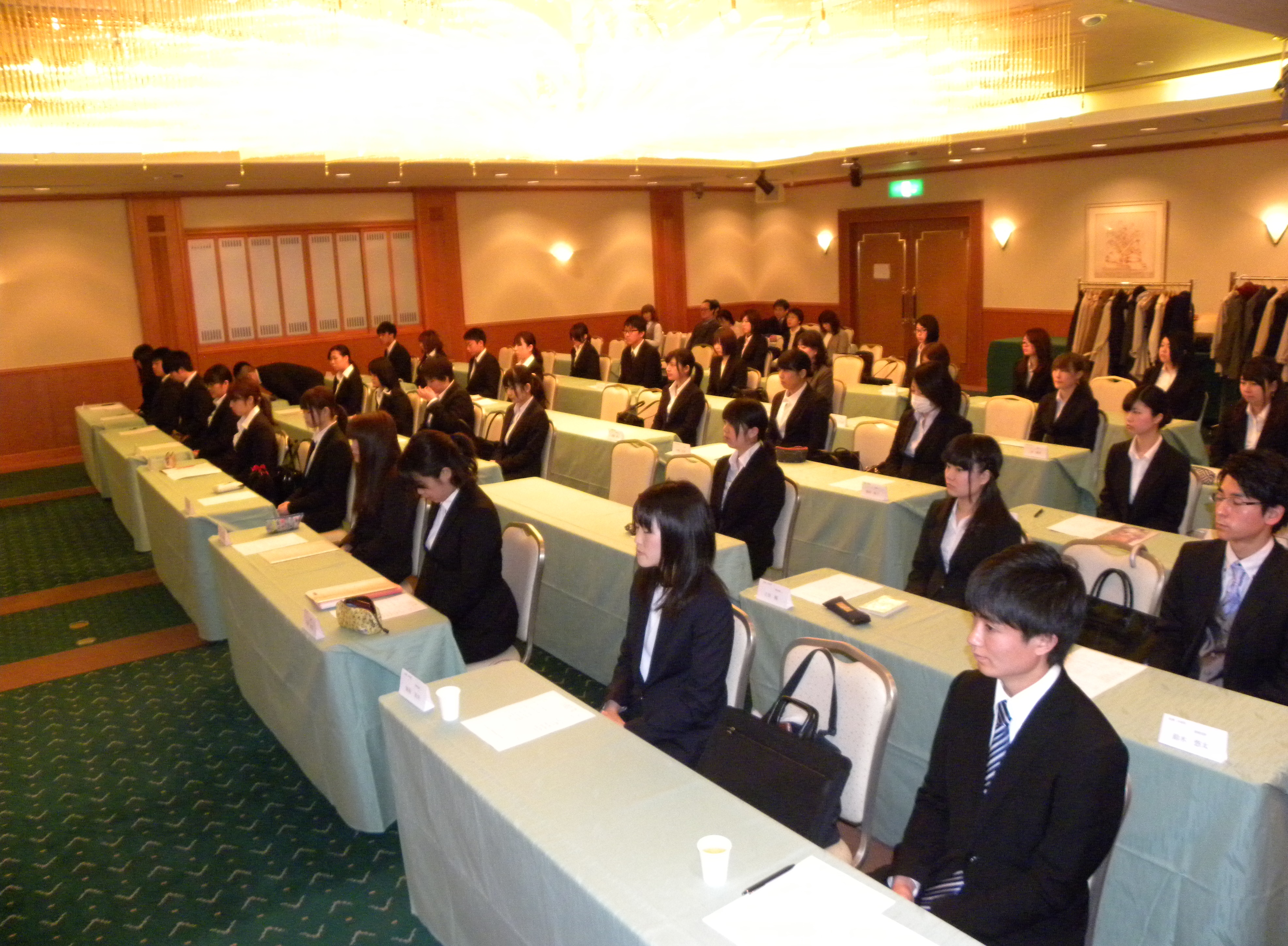 これからの医療を担う新しい仲間たち｜看護学生サイト 船橋二和病院・千葉健生病院