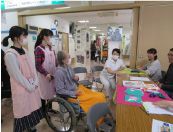 健康まつりで学生ボランティアが大活躍！｜看護学生サイト 船橋二和病院・千葉健生病院