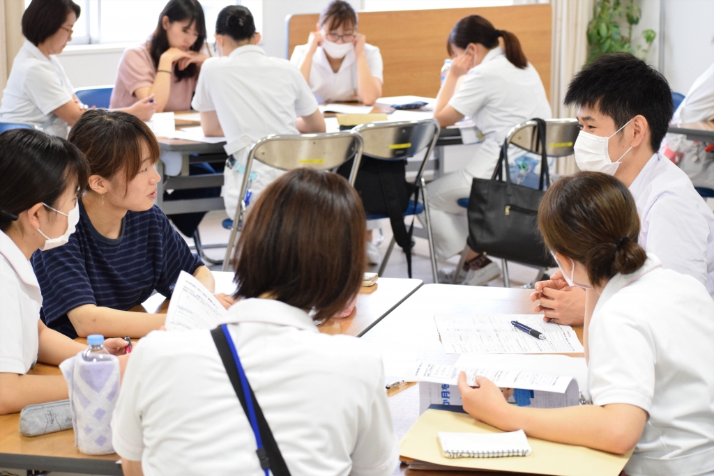 卒後1年目研修! 3カ月をふりかえって、これからの目標! 卒後1年目研修! 3カ月をふりかえって、これからの目標!