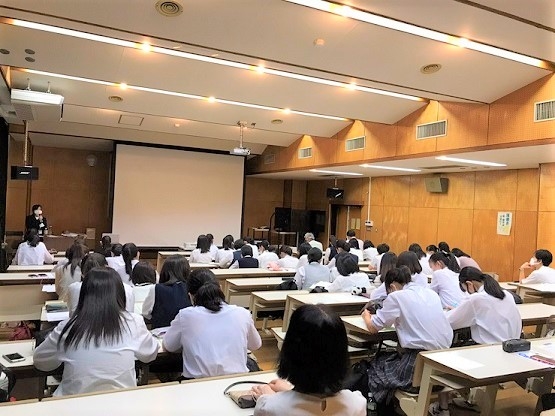県立A高校で看護についてお話させていただきました